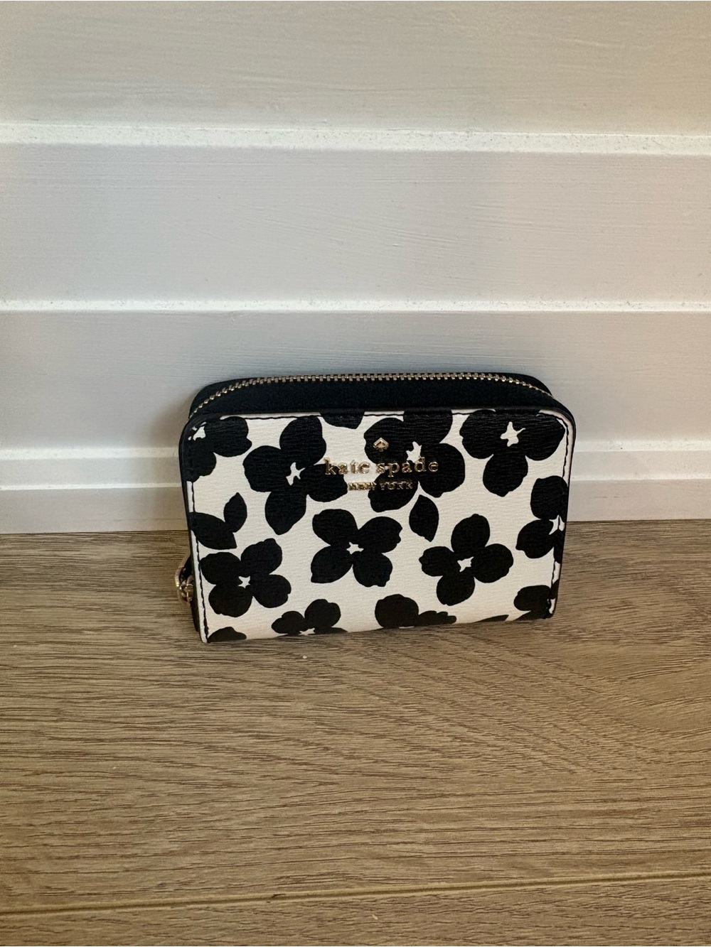 kate spade Black & White Floral Zip Around Wallet